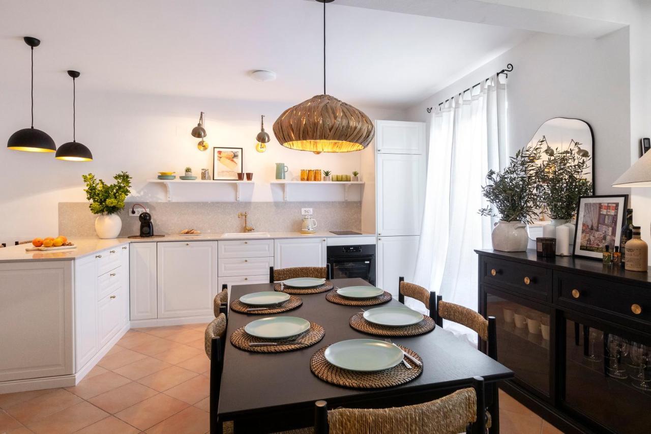 Apartman Luri Sutivan Eksteriør billede